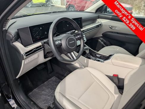 Certified 2025 Hyundai Tucson SEL AWD/4WD image 12