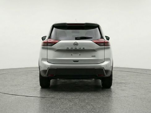 Used 2025 Nissan Rogue SV FWD image 7