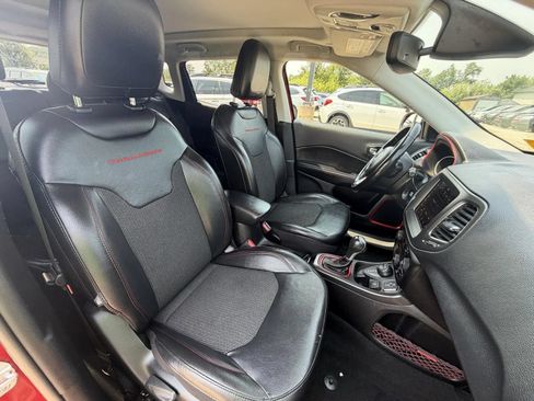 Used 2020 Jeep Compass Trailhawk w/ Cold Weather Group AWD/4WD image 15