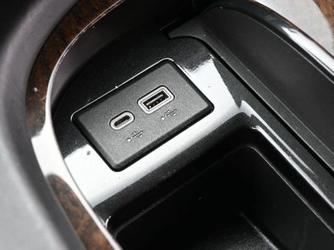 Used 2021 Cadillac Escalade ESV Sport Platinum image 43