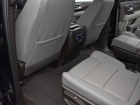 Used 2024 Chevrolet Tahoe LT w/ Luxury Package image 13