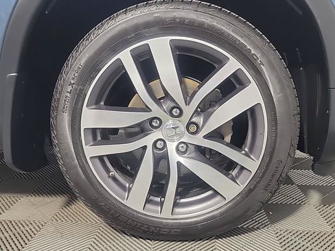 Certified 2017 Honda Pilot Touring image 5