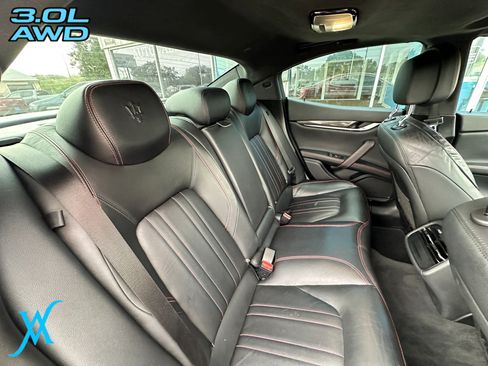 Used 2017 Maserati Ghibli S Q4 AWD/4WD image 28