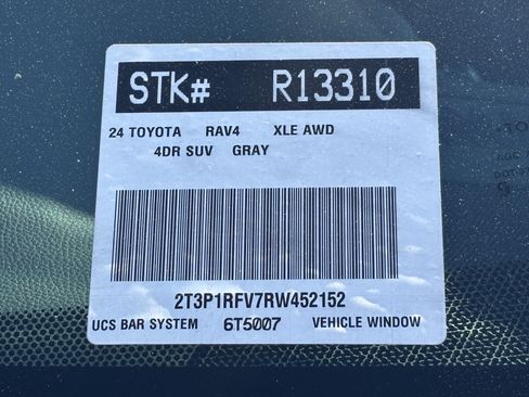 Used 2024 Toyota RAV4 XLE AWD/4WD image 30