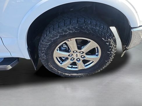 Used 2019 Ford F150 Lariat image 17