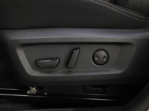 Used 2026 Nissan Rogue SV image 29