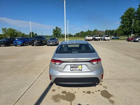 Used 2024 Toyota Corolla LE FWD image 6