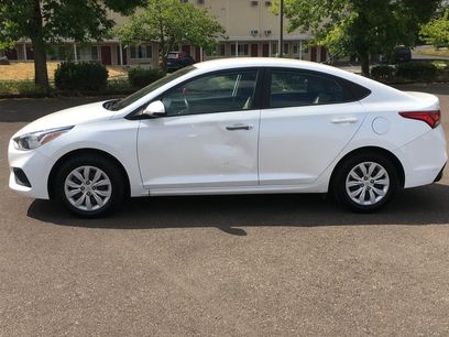 Used 2022 Hyundai Accent SE