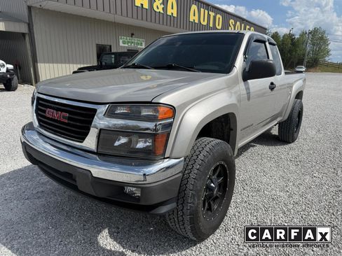 Used 2005 GMC Canyon SLE image 1