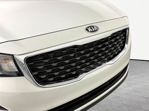 Used 2020 Kia Sedona L FWD image 33
