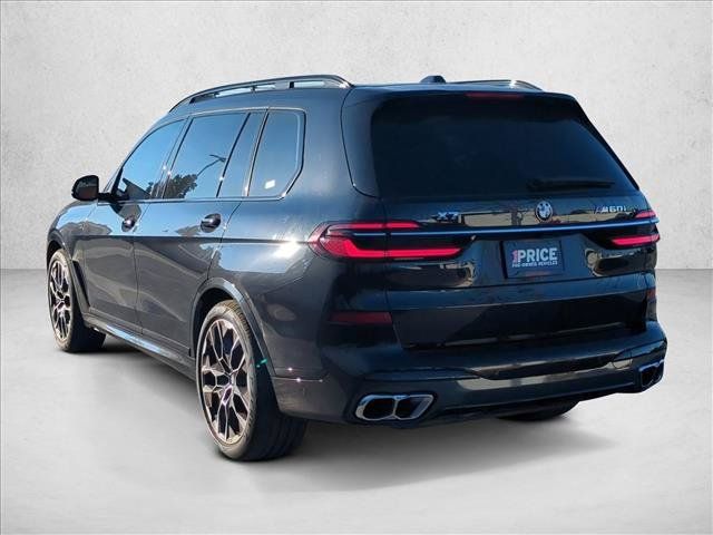 Used 2025 BMW X7 M60i w/ Climate Comfort Package AWD/4WD image 8