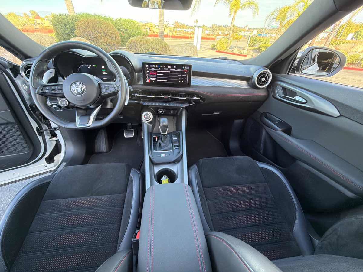 Used 2024 Alfa Romeo Tonale Ti w/ Active Assist Package AWD/4WD image 6