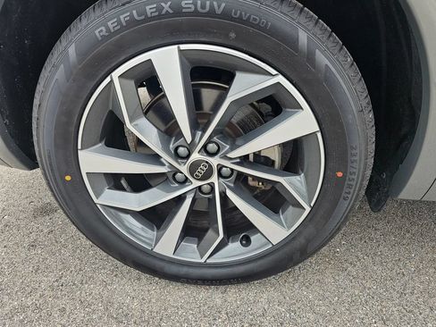 Used 2023 Audi Q5 2.0T Premium Plus AWD/4WD image 18