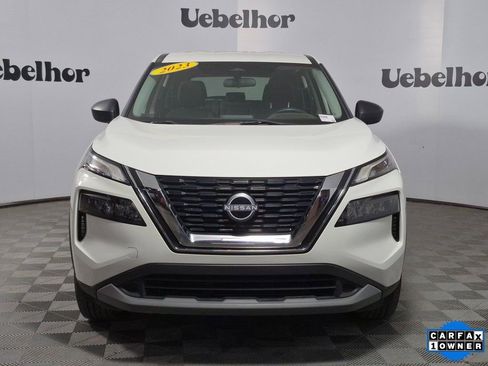 Used 2023 Nissan Rogue S image 2