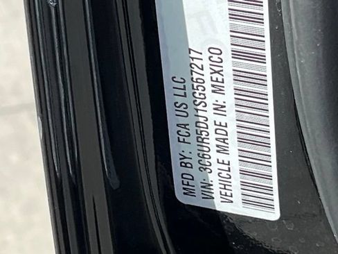Certified 2025 RAM 2500 Big Horn AWD/4WD image 34