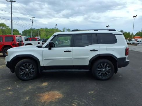 Used 2026 Toyota Land Cruiser w/ Premium Package AWD/4WD image 34