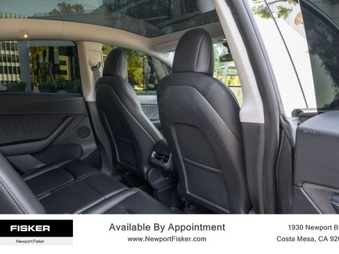 Used 2021 Tesla Model Y Long Range AWD/4WD image 20