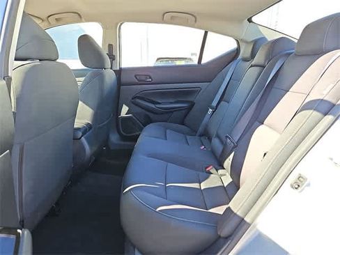 Used 2023 Nissan Altima 2.5 SV image 28