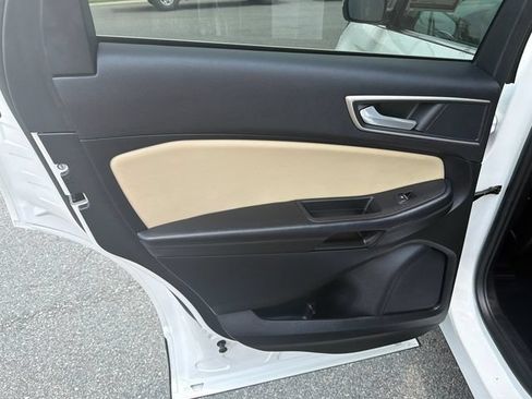 Used 2022 Ford Edge SEL w/ Convenience Package AWD/4WD image 21