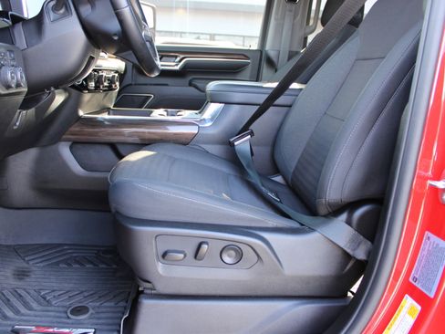 Used 2024 Chevrolet Silverado 2500 LT image 17