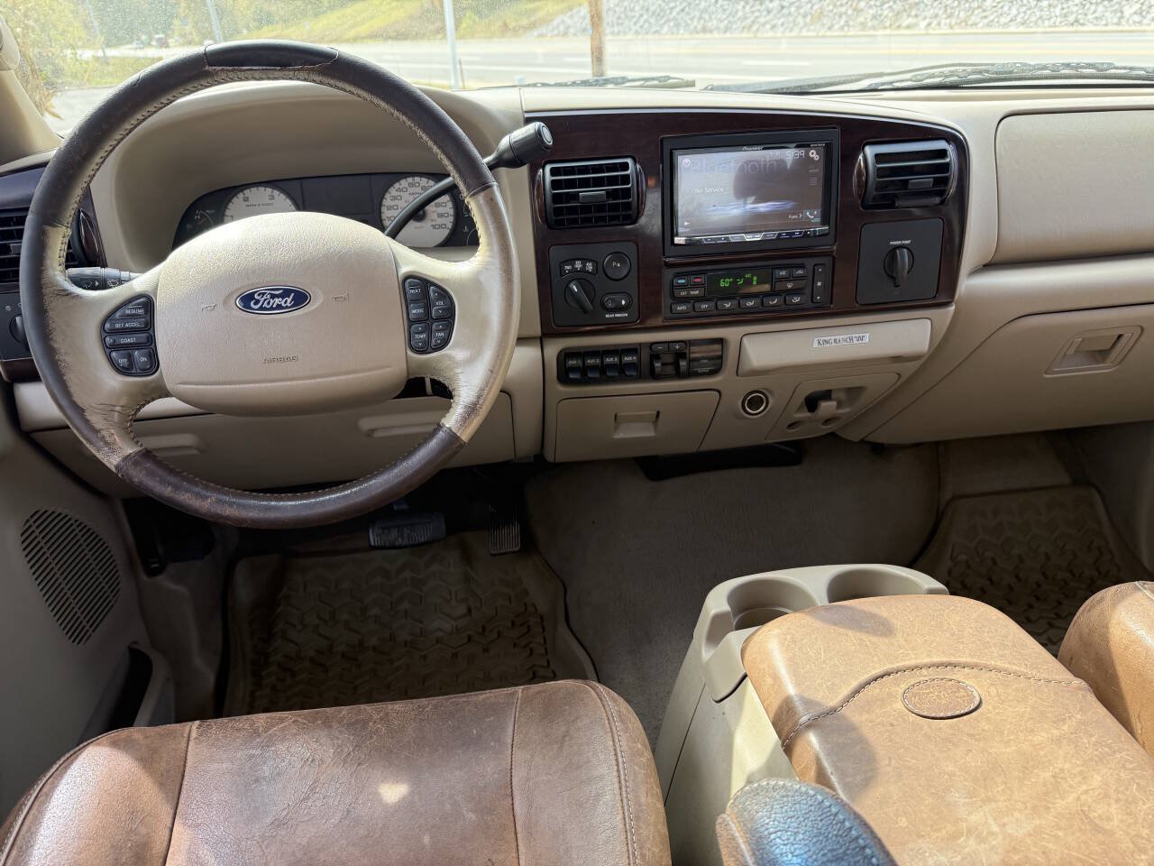 Used 2005 Ford F350 Lariat AWD/4WD image 7