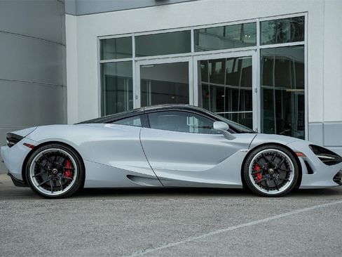 Used 2018 McLaren 720S image 6