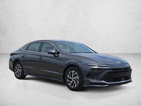 Used 2026 Hyundai Sonata Blue FWD image 3