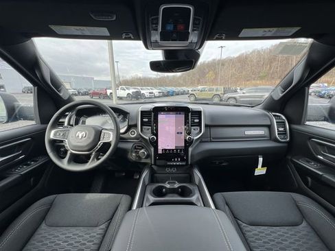 New 2026 RAM 1500 4x4 Crew Cab image 14