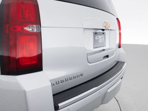 Used 2016 Chevrolet Suburban LTZ image 16