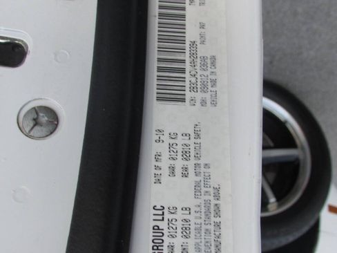 Used 2010 Dodge Challenger SE RWD image 32