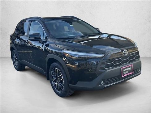 New 2026 Toyota Corolla Cross XLE image 3