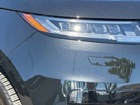 New 2026 Land Rover Range Rover Sport Dynamic SE AWD/4WD image 12