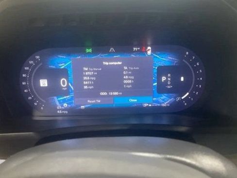 Used 2025 Volvo XC90 B5 Plus AWD/4WD image 22