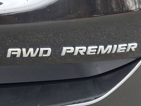 Used 2019 Chevrolet Equinox Premier image 30