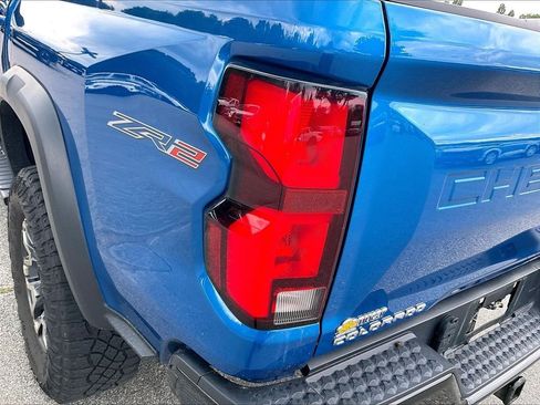 Used 2023 Chevrolet Colorado ZR2 w/ ZR2 Convenience Package III AWD/4WD image 32