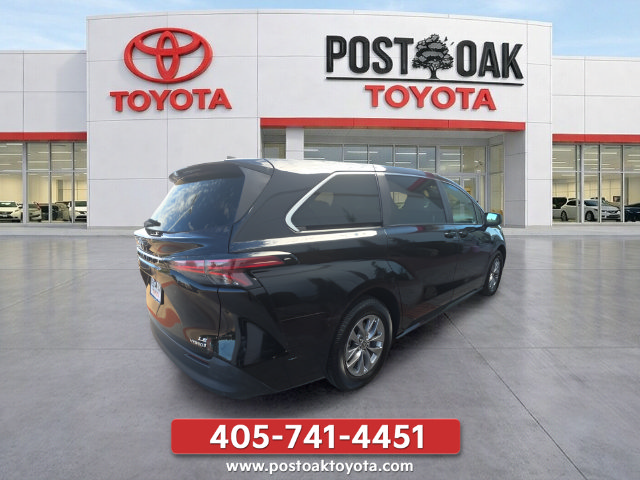 Used 2022 Toyota Sienna LE FWD image 8