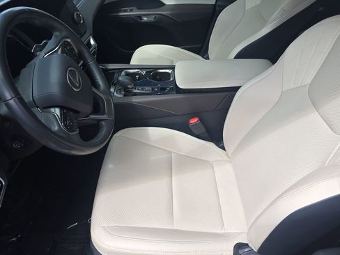 Used 2023 Lexus RX 350 FWD image 18