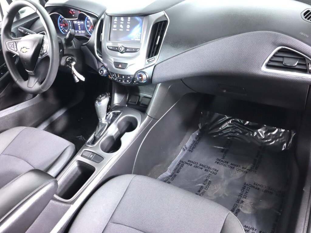 Used 2018 Chevrolet Cruze LT w/ LT Fleet Convenience Package FWD image 36