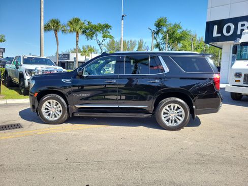 Used 2022 GMC Yukon SLT w/ SLT Premium Package RWD image 8