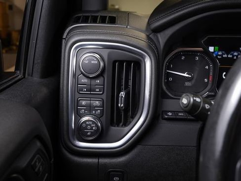 Used 2023 GMC Sierra 2500 Denali w/ Denali Ultimate Package AWD/4WD image 39