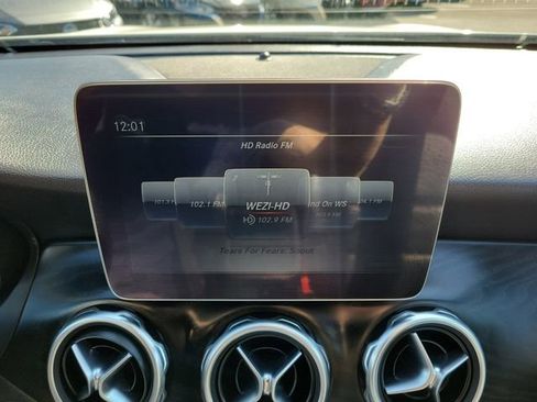 Used 2019 Mercedes-Benz GLA 250 GLA 250 image 31