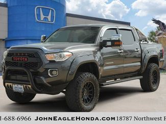 Used 2017 Toyota Tacoma SR w/ Tow Package AWD/4WD video 1