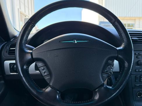 Used 2005 Ford Thunderbird RWD image 17
