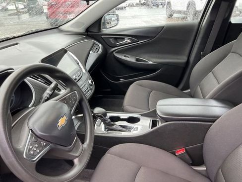 Used 2024 Chevrolet Malibu LT image 21