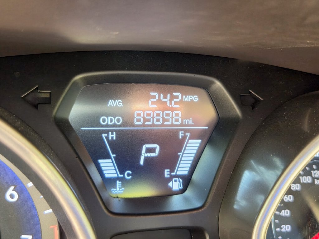 Used 2012 Hyundai Elantra Limited w/ Technology Pkg 5 FWD image 27