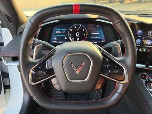 Used 2021 Chevrolet Corvette Stingray Convertible w/ Z51 Performance Package image 20