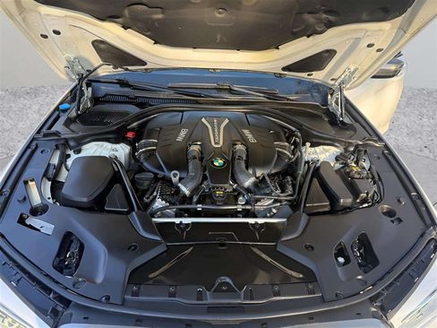 Used 2019 BMW M550i xDrive AWD/4WD image 23