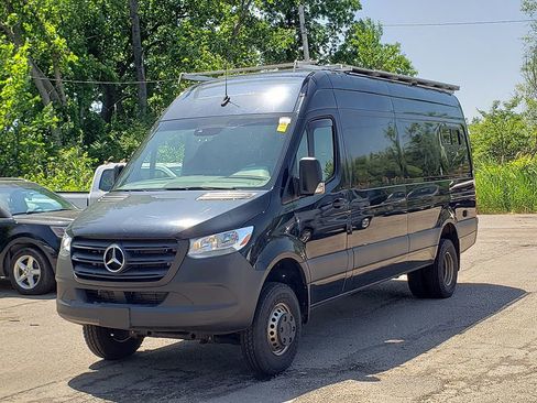 Used 2020 Mercedes-Benz Sprinter 3500 image 1