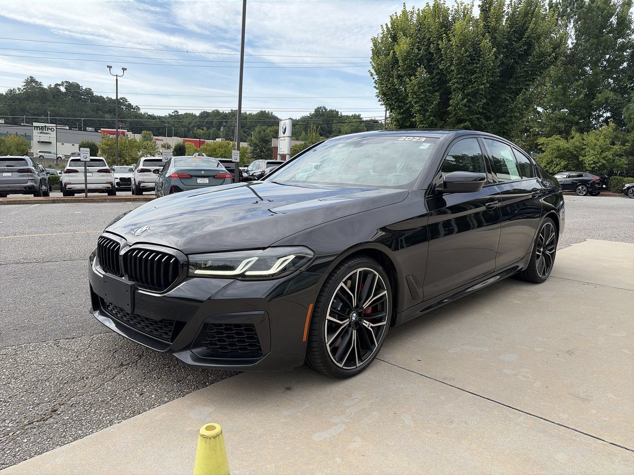 Used 2023 BMW 540i w/ M Sport Package RWD image 4