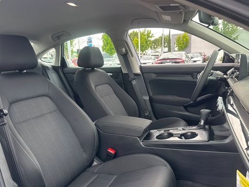 Used 2023 Honda Civic LX image 31
